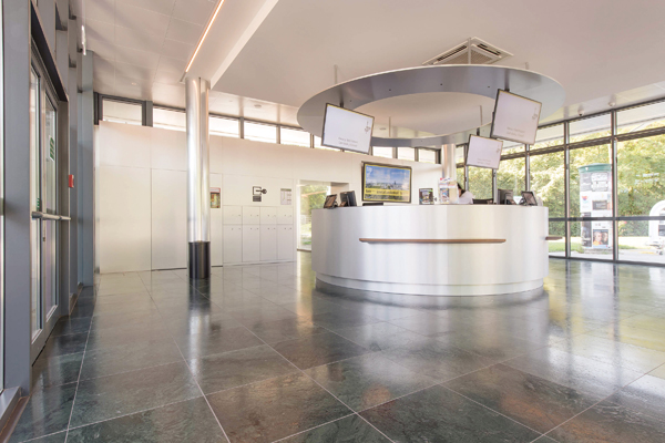 Turn Observator Donauturm Viena