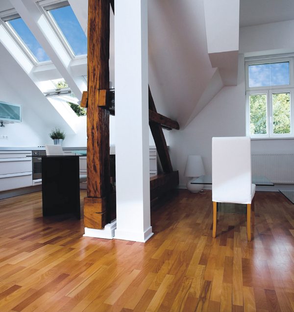 Vata minerală de sticlă URSA protejează pardoselile