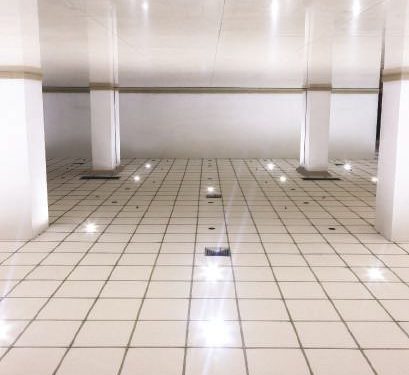 Soluții adaptate nevoilor actuale de transformare și reconfigurare a spațiilor de birouri cu ajutorul pardoselilor tehnice Quattro Pavimente