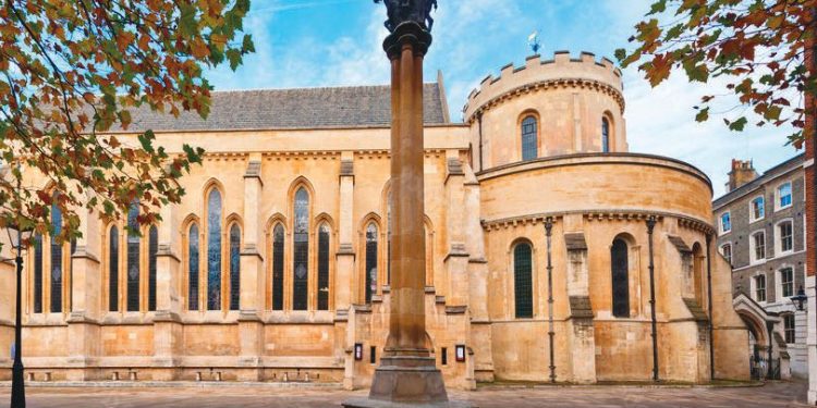 Temple Church – biserica templierilor din Londra