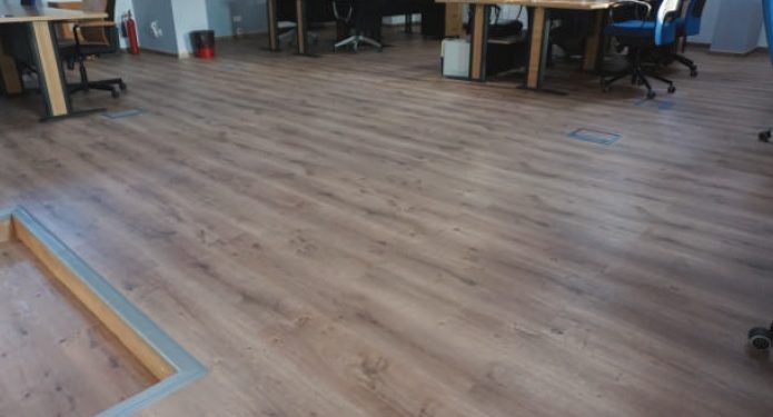 Pardoseli supraînălțate Quattro Pavimente Tehnice ﻿pentru toate domeniile de interes  din zona construcțiilor