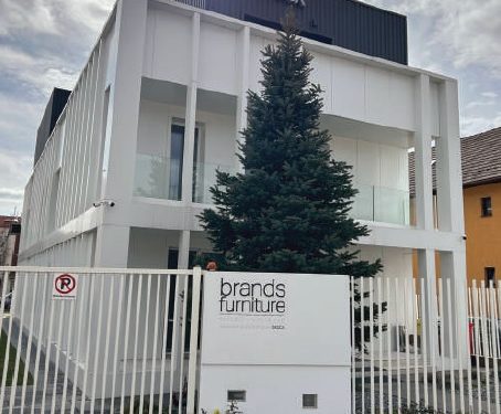 Un proiect de suflet: Showroomul DACCA – BrandsFurniture
