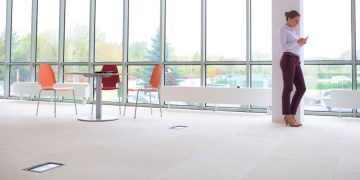 Quattro Pavimente Tehnice – pardoseli supraînălțate cu finisaj aplicat în fabrică